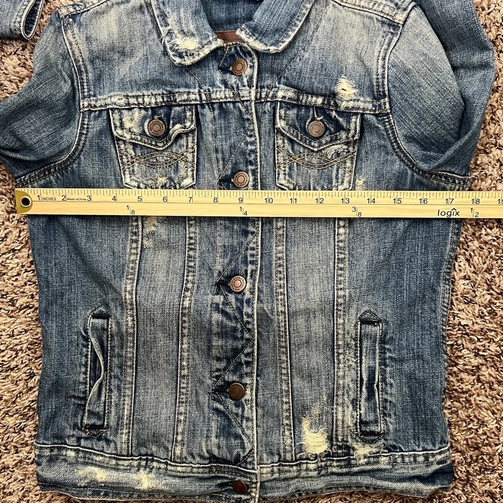 Abercrombie & Fitch Distressed Denim Jean Jacket Girls Size Medium‎ 17.5x20.5